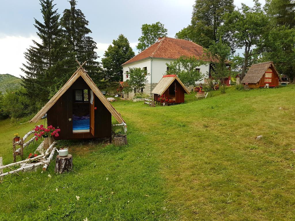 Etno Domacinstvo Saponjic Hotel Nova Varos Bagian luar foto